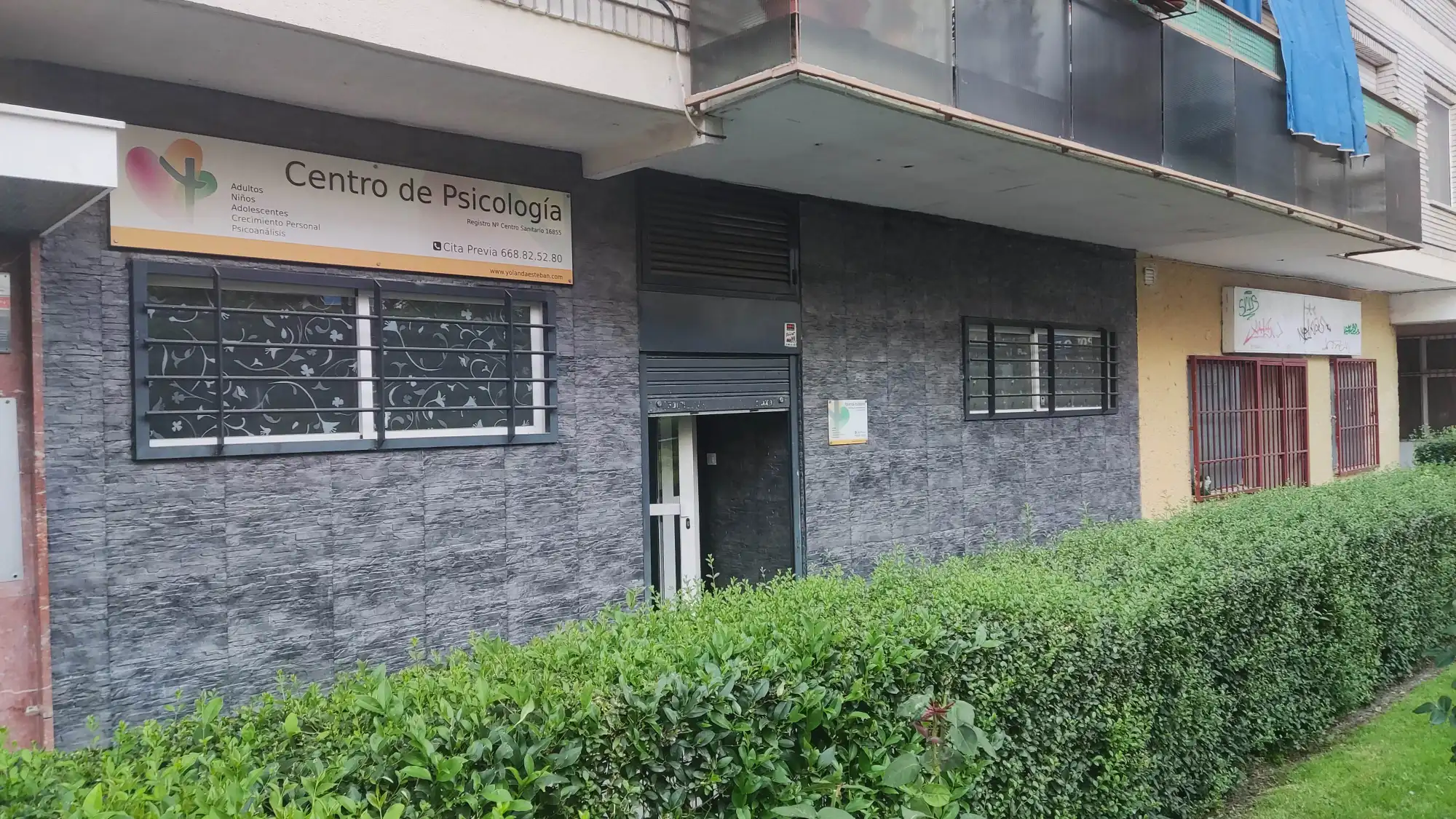 Entrada del centro